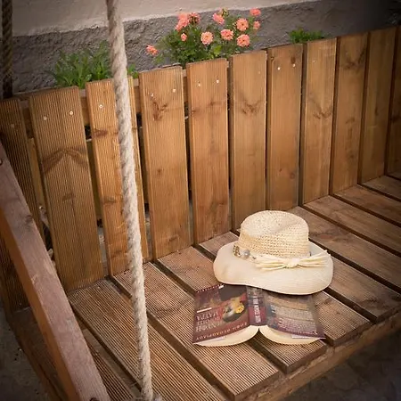 Apartament Neorion