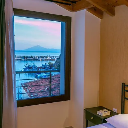 Neorion يميناريا